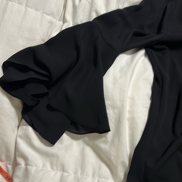 Alfani - Black Long Bell Sleeve V Neck Blouse - Size 2 - Picture 2 of 6